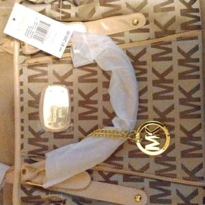 Ladies Michael Kors ladies purse